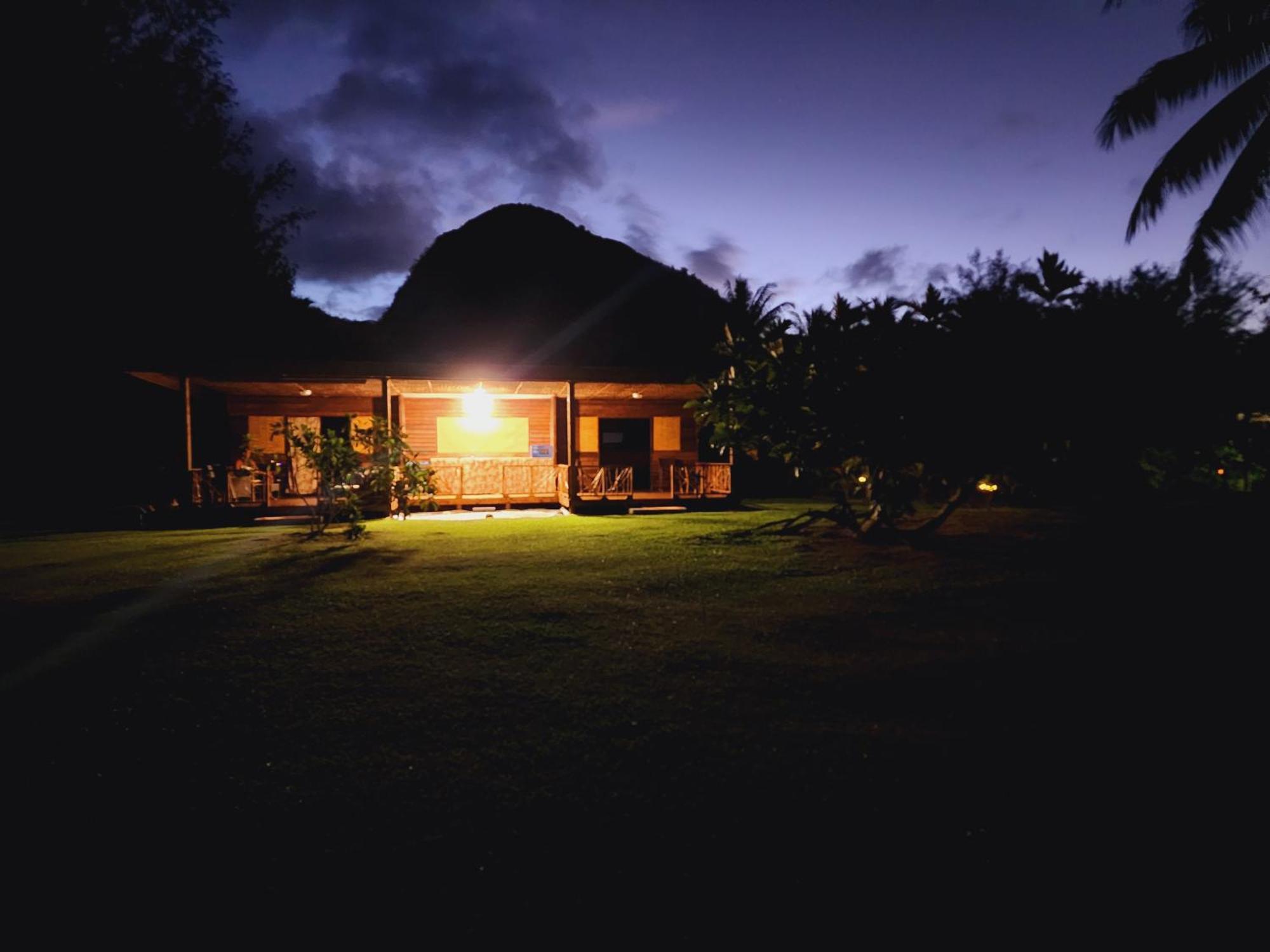 Moanaiti Lodge Maeva Екстериор снимка
