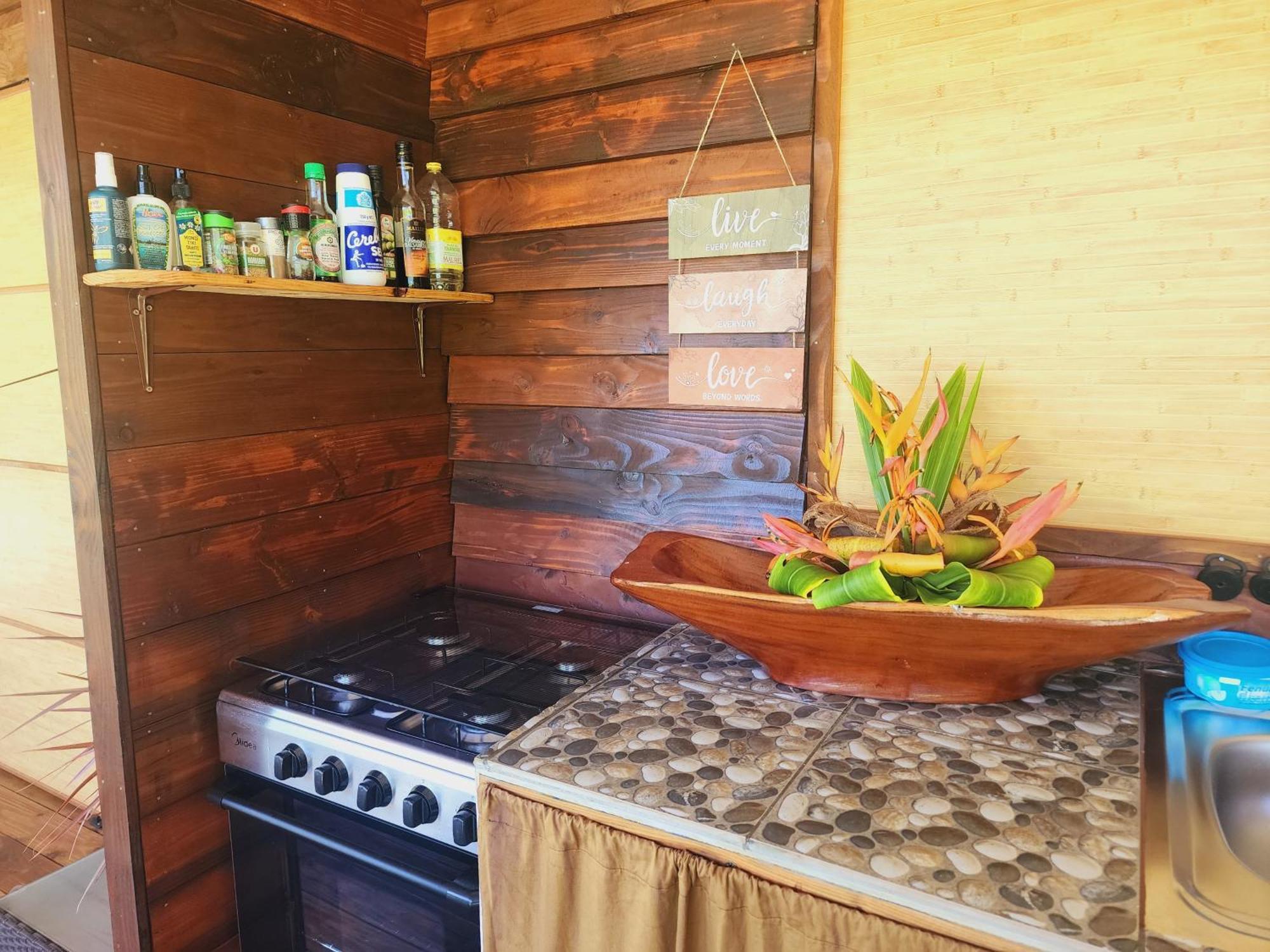 Moanaiti Lodge Maeva Екстериор снимка