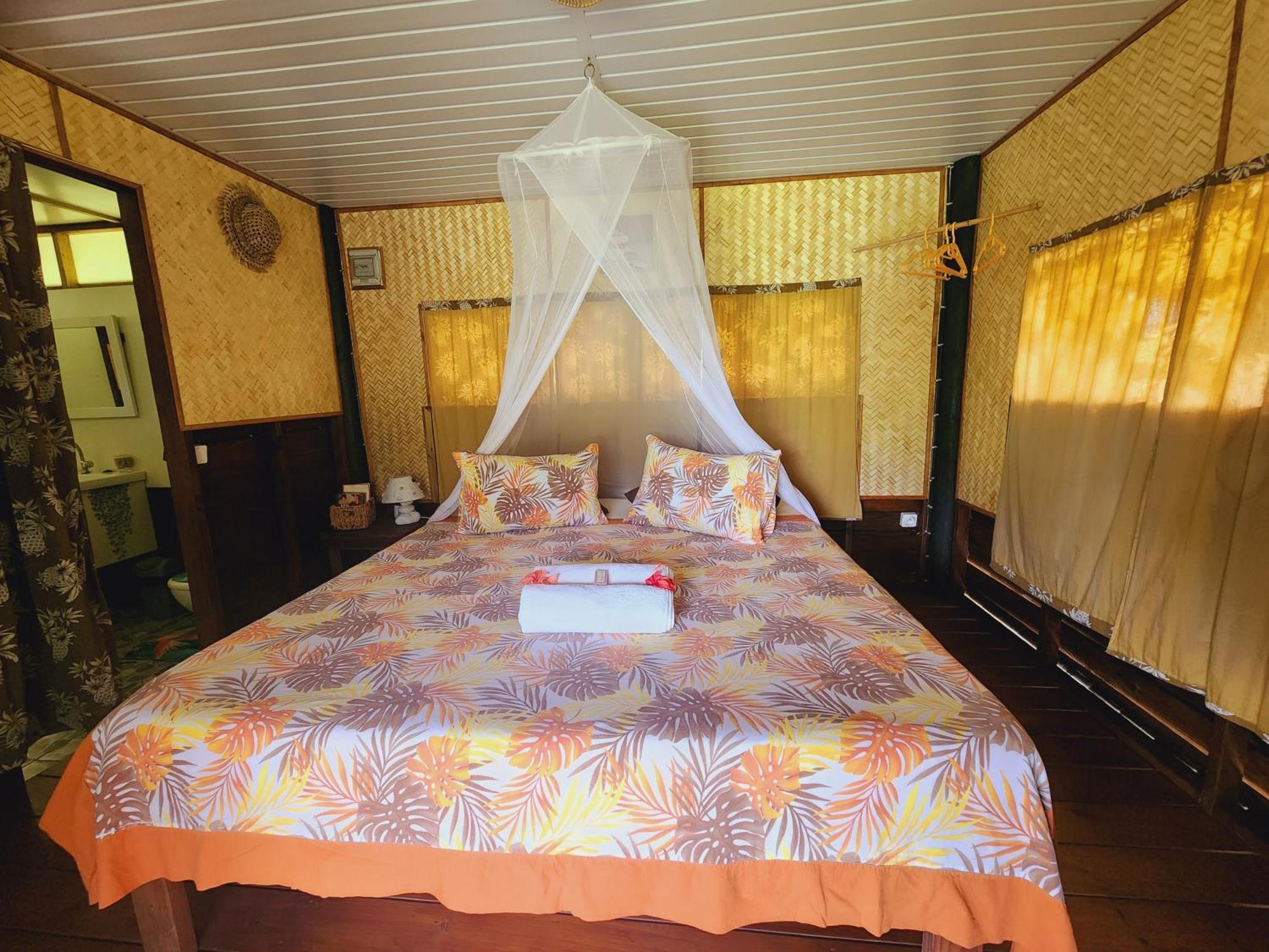 Moanaiti Lodge Maeva Екстериор снимка